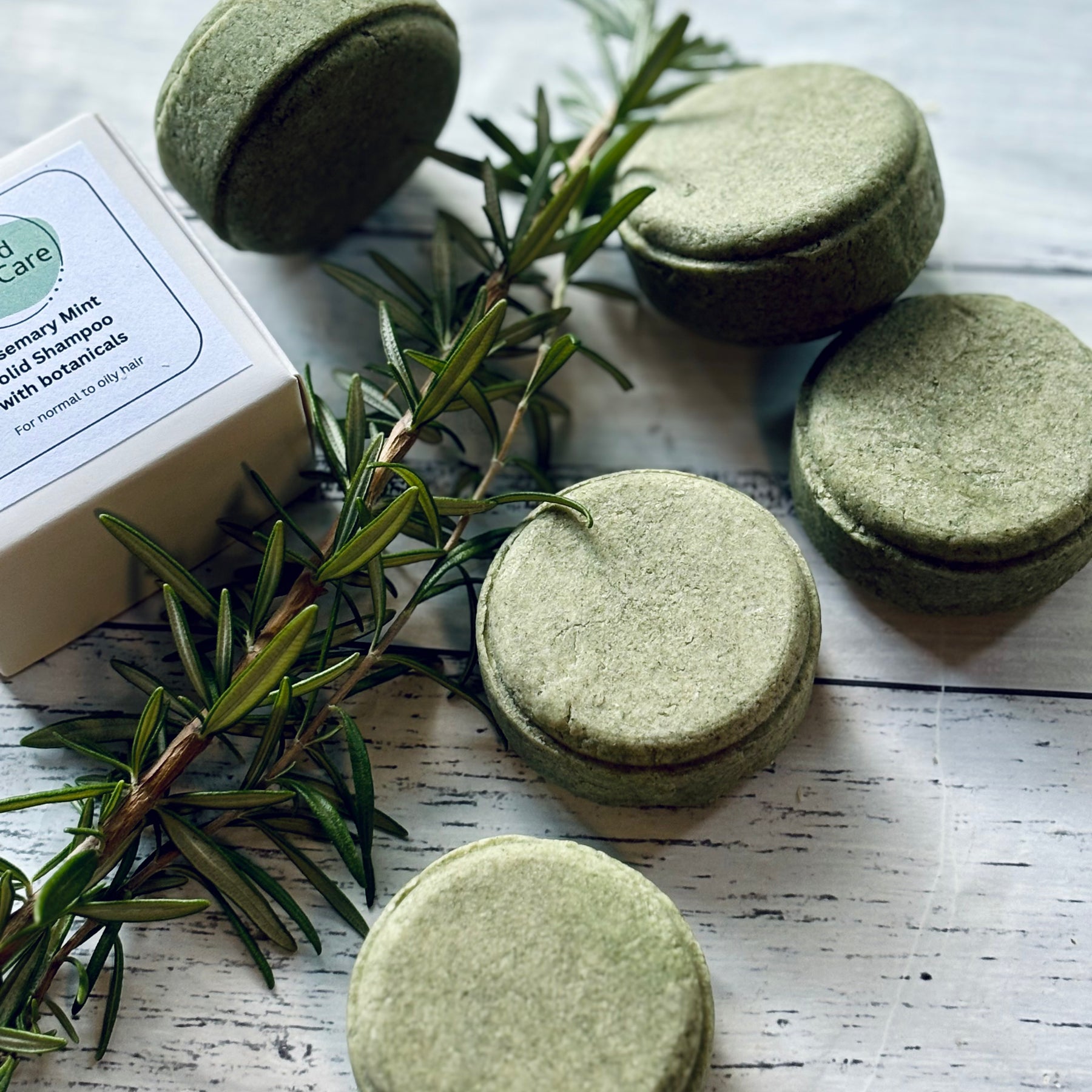 Solid Shampoo Bars with Botanical Extracts.