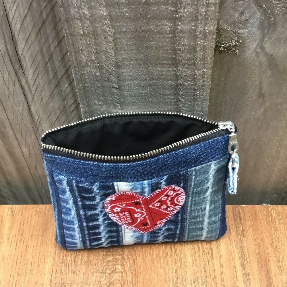 upcycled_denim_purse_41h