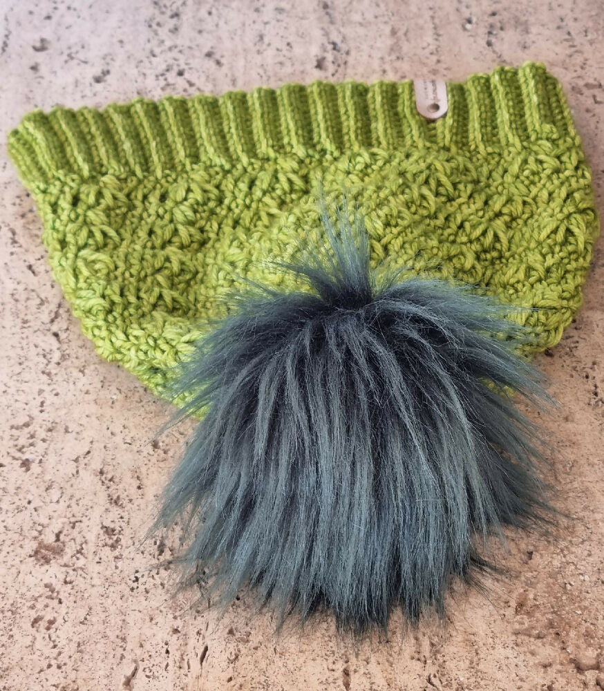 Slanted petals crochet beanie