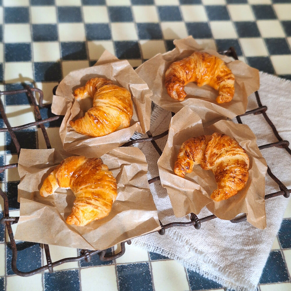 CROISSANT MINIATURE NON EDIBLE