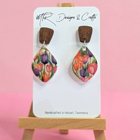 Petite Tulip Earrings – A Touch of Springtime Elegance