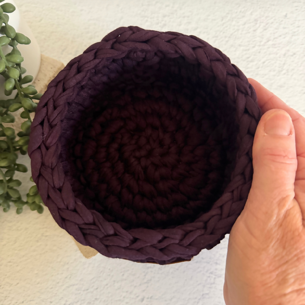 Aubergine-purple-small-handmade-basket (3)