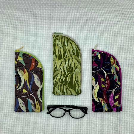 Gum leaves curved top zip pouch for glasses, phones, handbag organiser, etc.