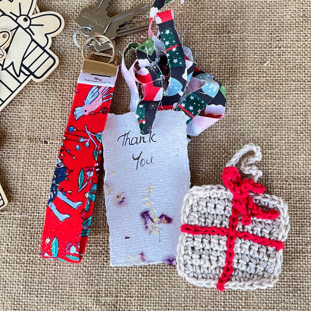 Teacher Keychain Wristlet | Holiday Gift | Christmas fabric | Stocking Stuffer | Secret Santa