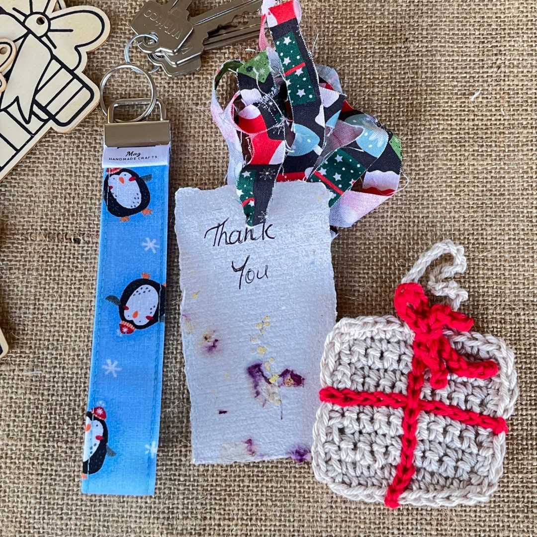 Teacher Keychain Wristlet | Holiday Gift | Christmas fabric | Stocking Stuffer | Secret Santa
