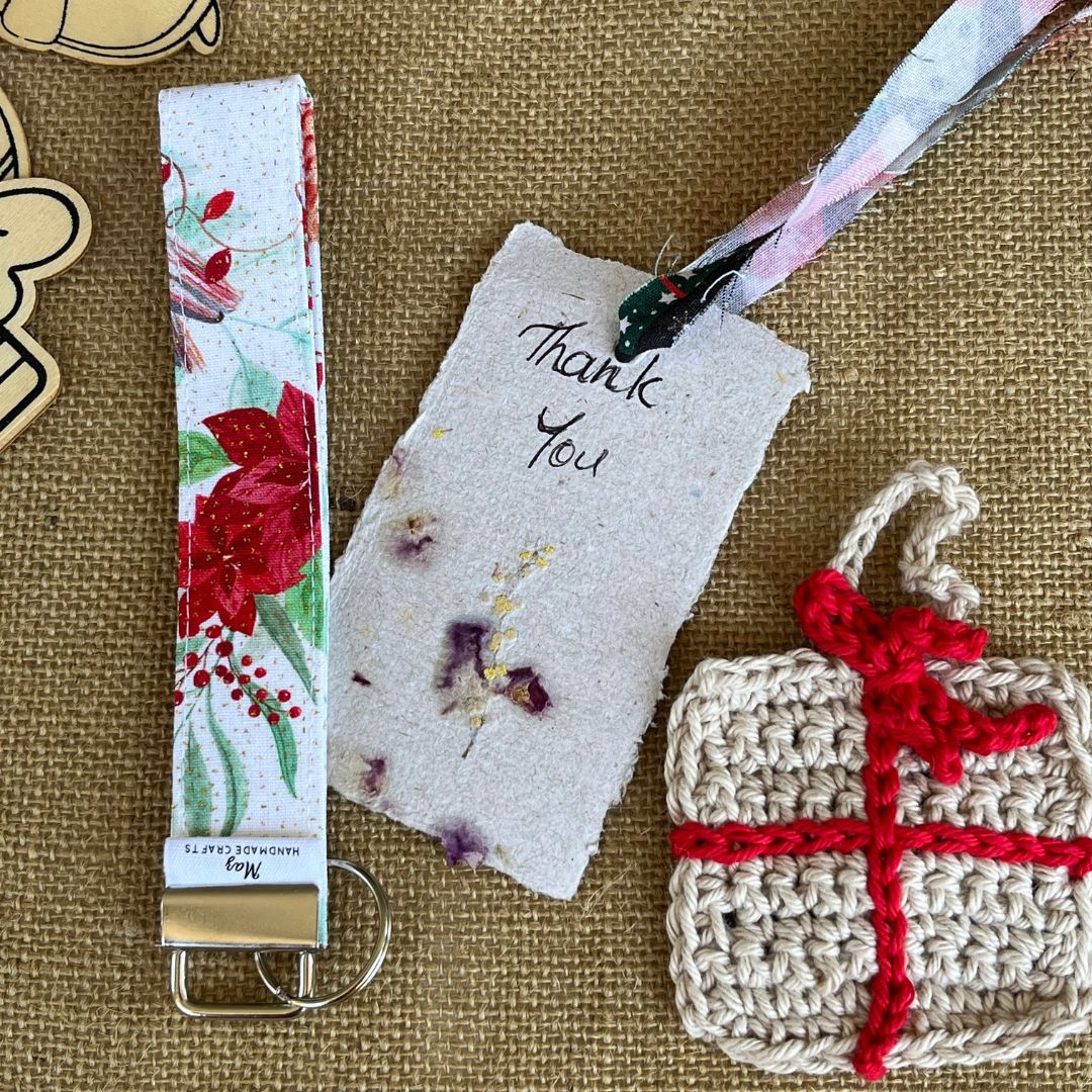 Teacher Keychain Wristlet | Holiday Gift | Christmas fabric | Stocking Stuffer | Secret Santa