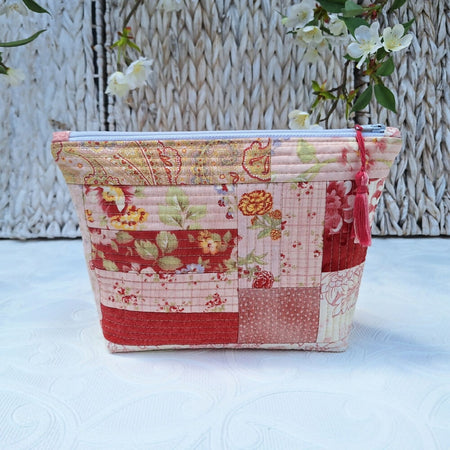 Quilted Zipper Pouch Vintage Pinks Shabby Chic