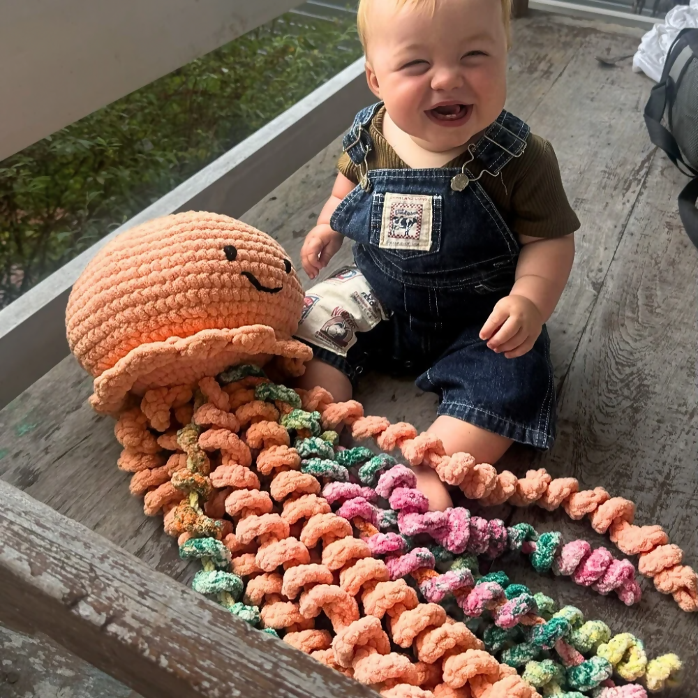 Giant-Jelly-Fish -MadeIt-Store-1000 x 1000 px - Jellyfish-australian-handmade-crochet-plush-soft-toy-frog-and-friends-jpeg (6)