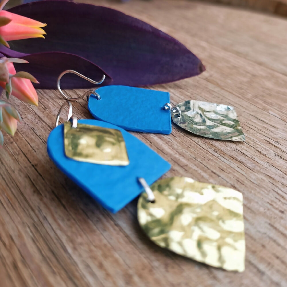 handmade-upcycled-artisan-earrings-blue-back