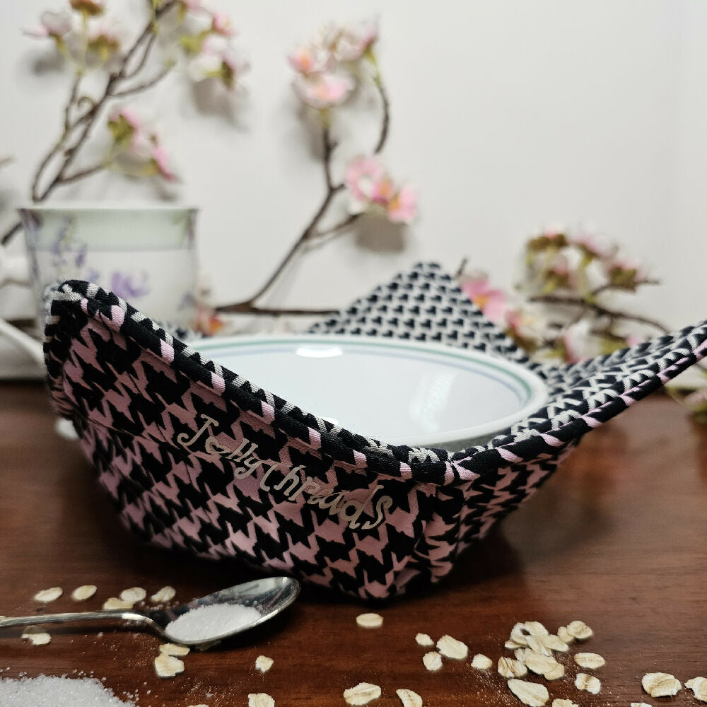 Hot / Cold Cozy Bowls - Pink, Black & White