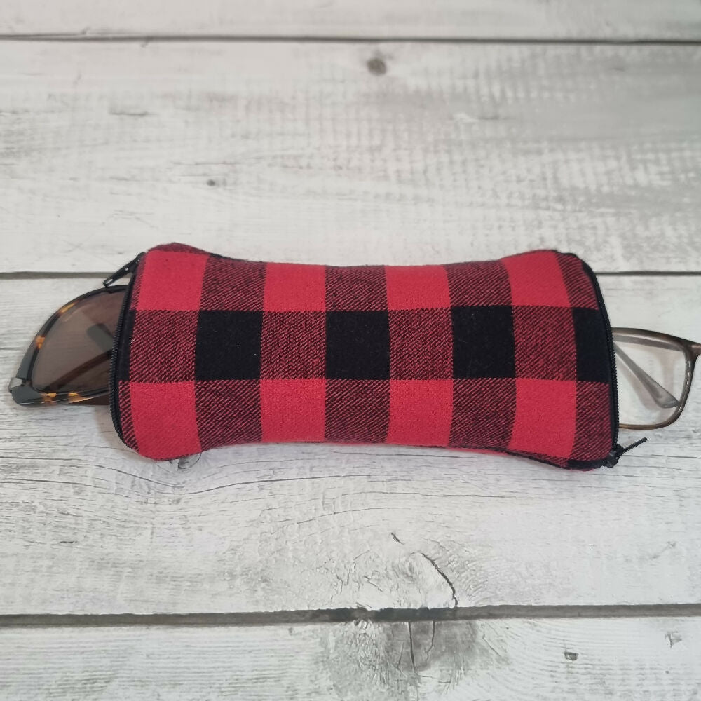 Upcycled double glasses pouch - red & black flanelette check