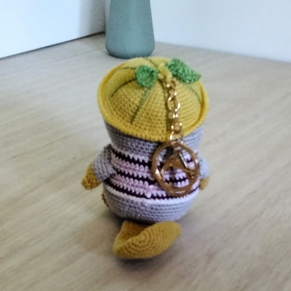 Platypus-keychain-back-Australian-made-watch-the-birdy-crochet