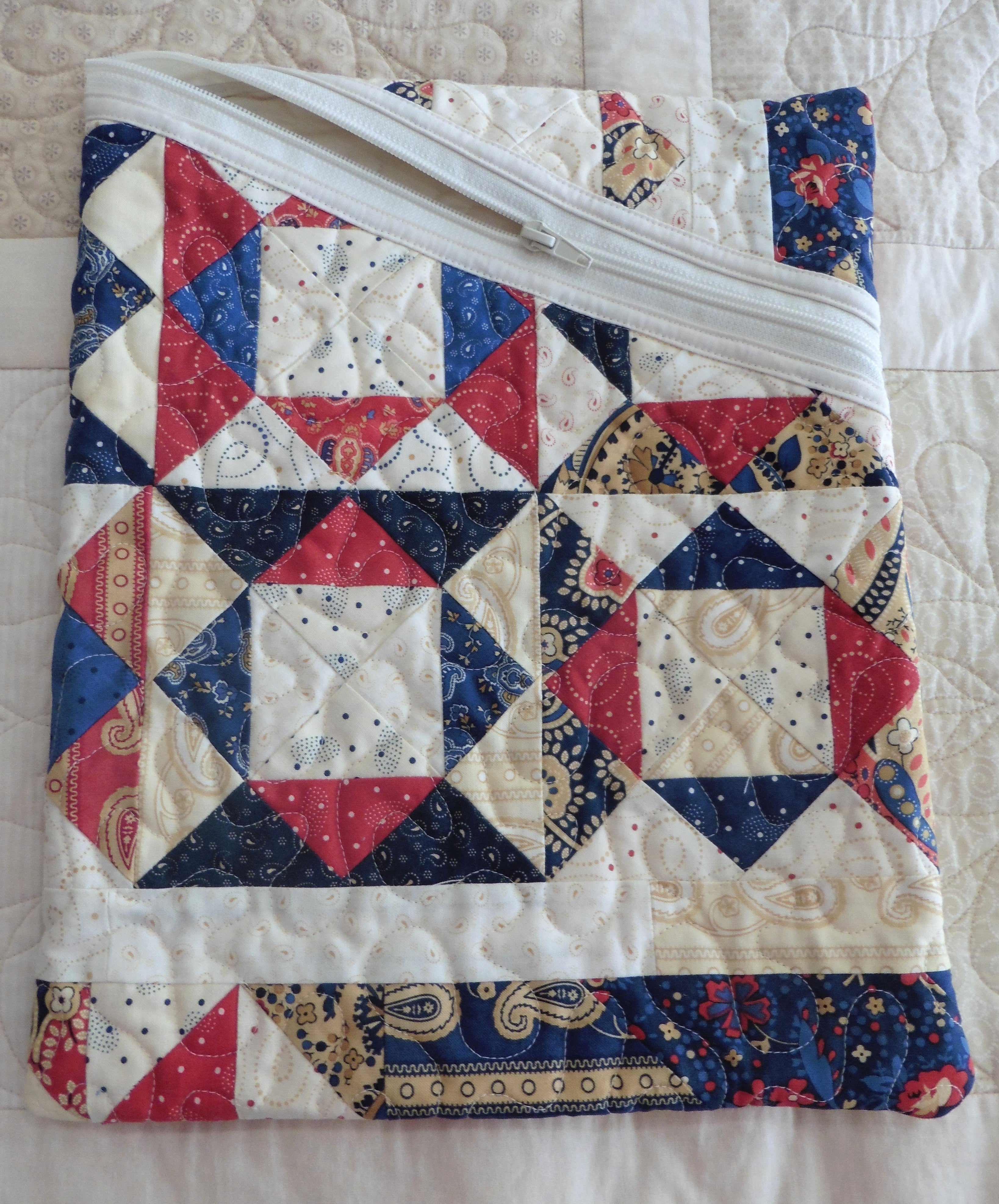 Quilted Zipper Bag (Large)