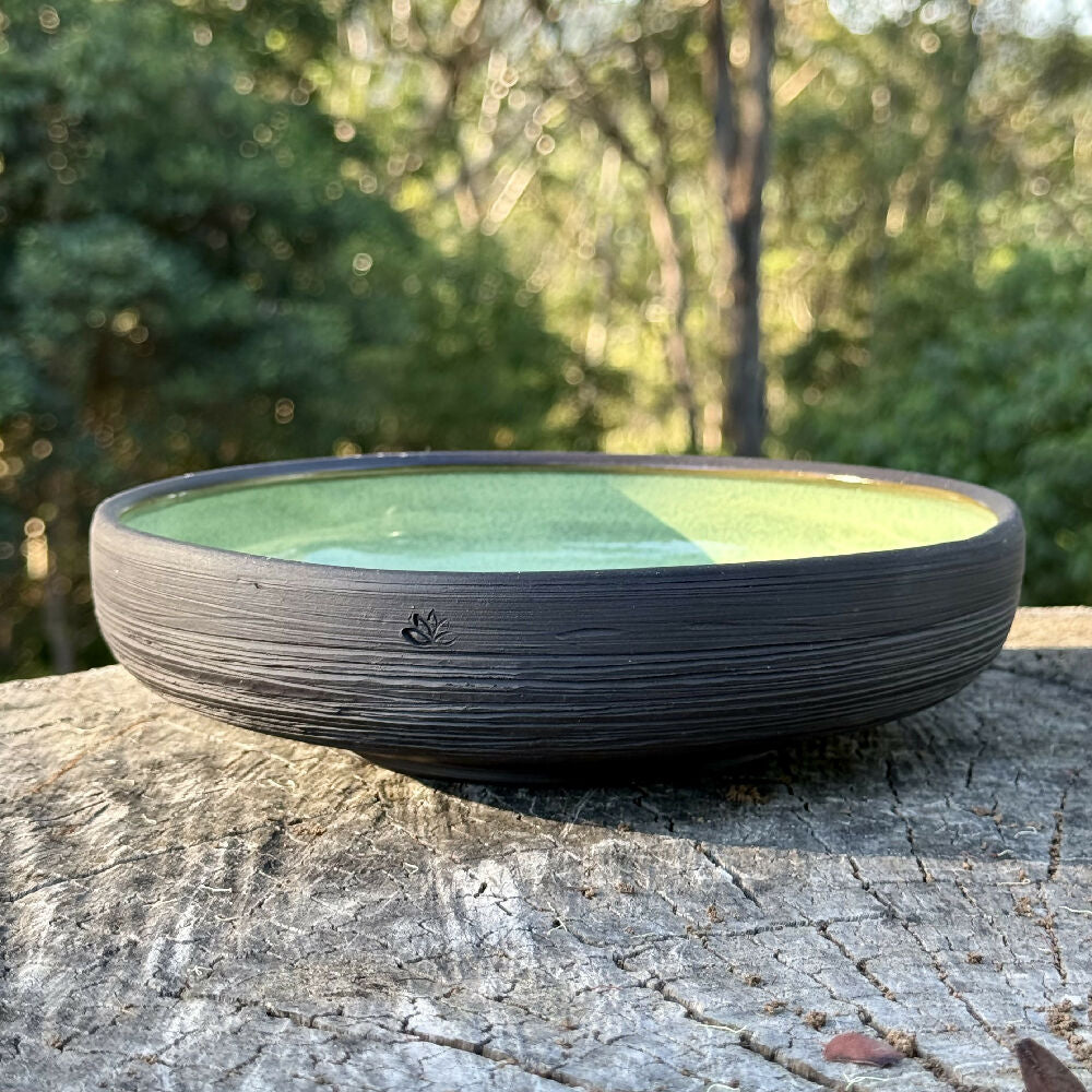 Australian-Ceramic-Pottery-Artist-Ana-Ceramica-Home-Decor-Kitchen-and-Dining-Servingware-Oval-Black-Clay-Shallow-Bowl-Pasta-Salad-Wheel-Thrown-Pottery