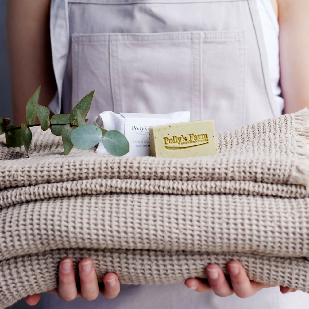 Pollys-Farm_Lemon-Myrtle-and-Wattleseed-Guest-Travel-Soap_LSP-LMWS-G_1