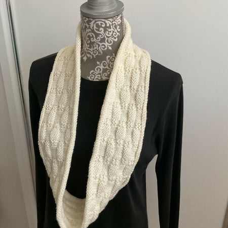 Cowl, knitted