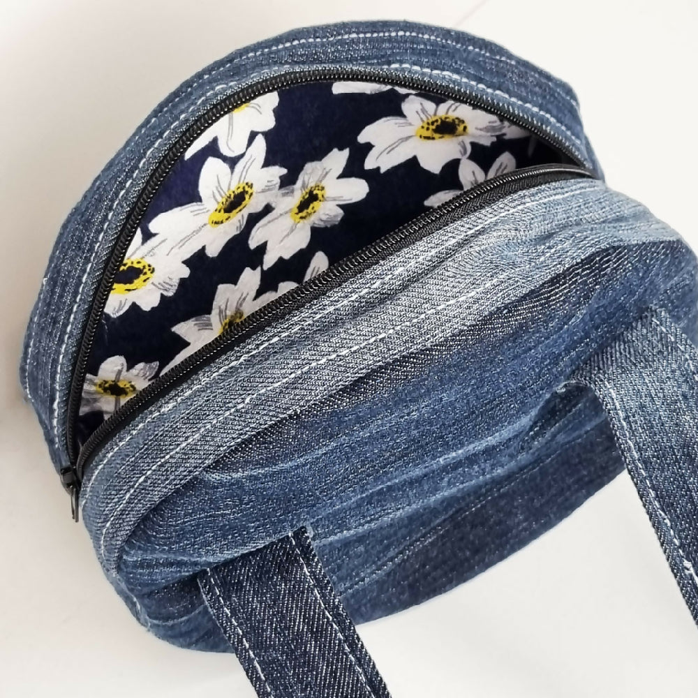 round_denim_handbag_top