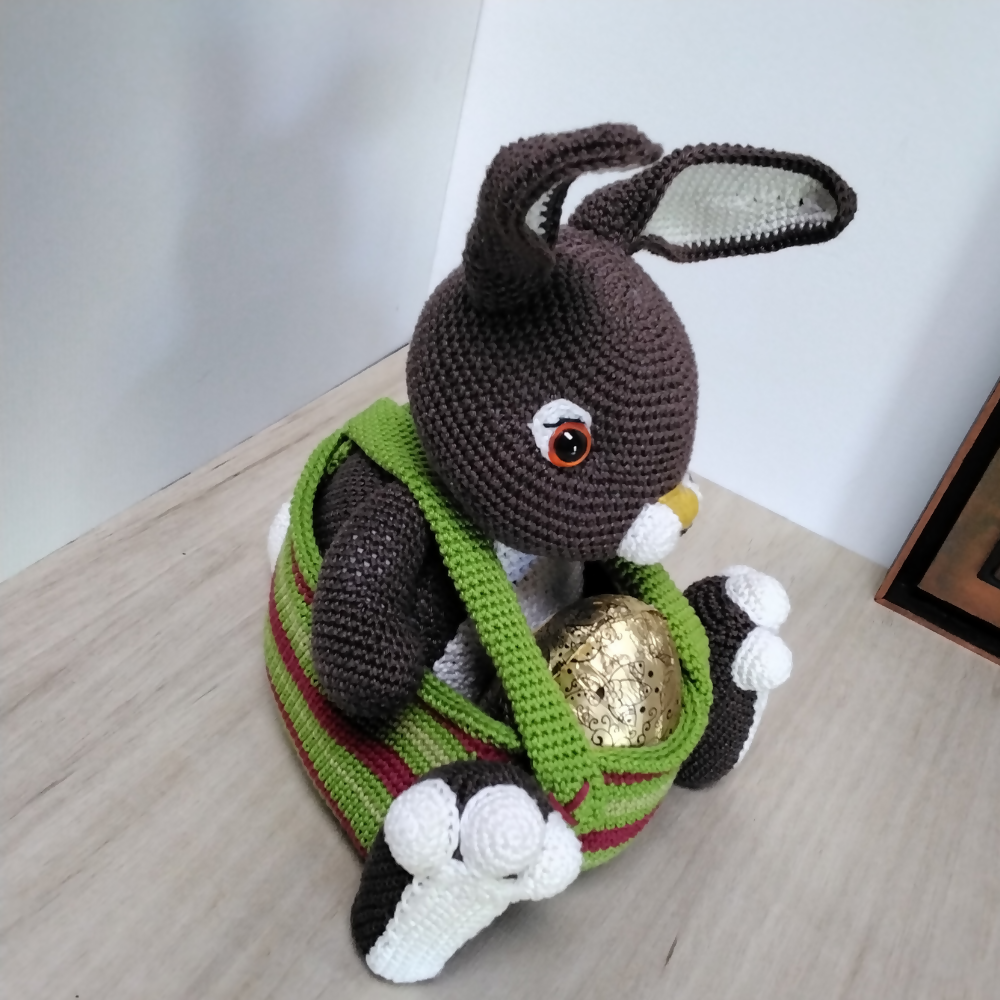 Striped-Easter-Bunny-Basket-top-Australian-made-watch-the-birdy-crochet