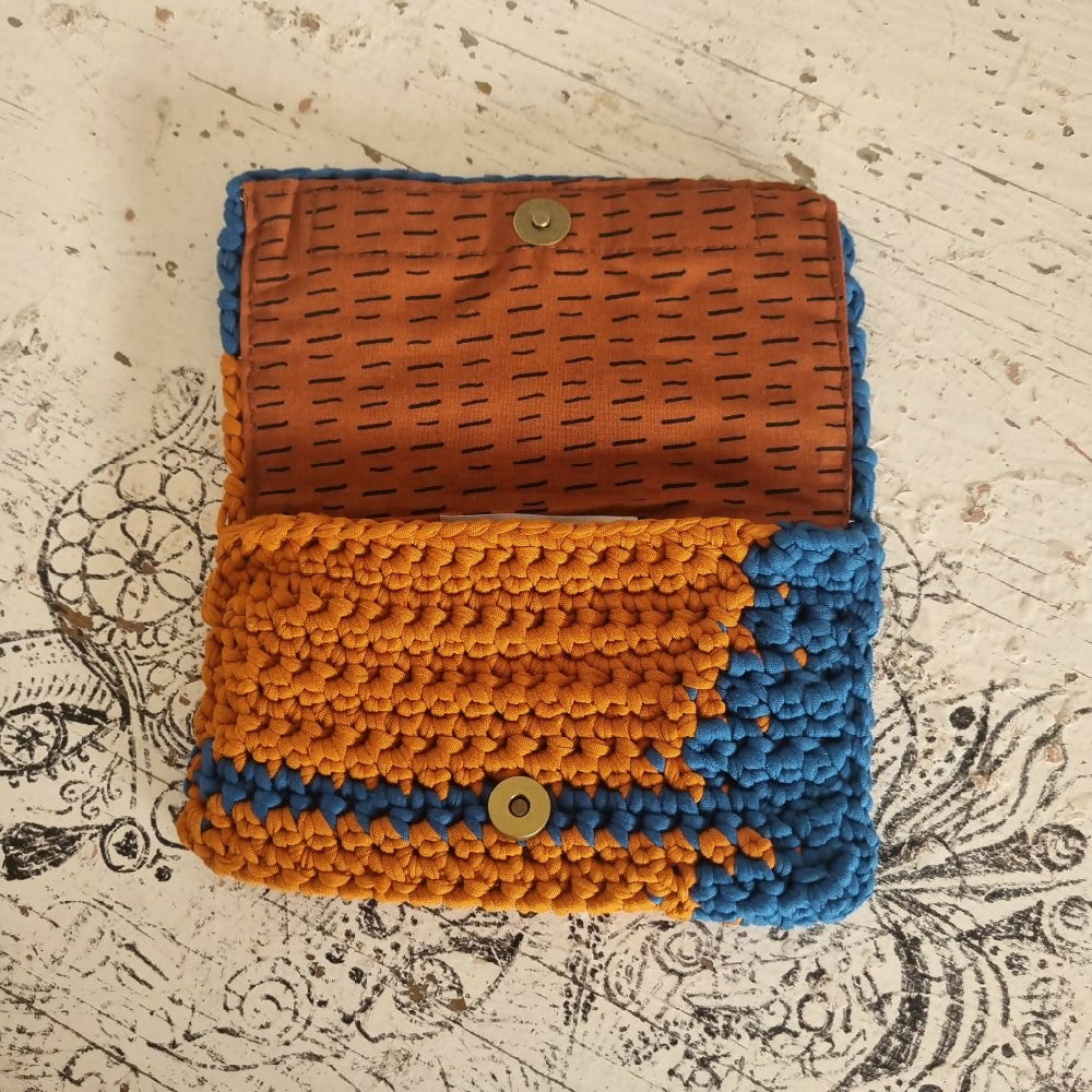 crochet clutch retro style colour block terracotta brown blue hippysunday handmade front open