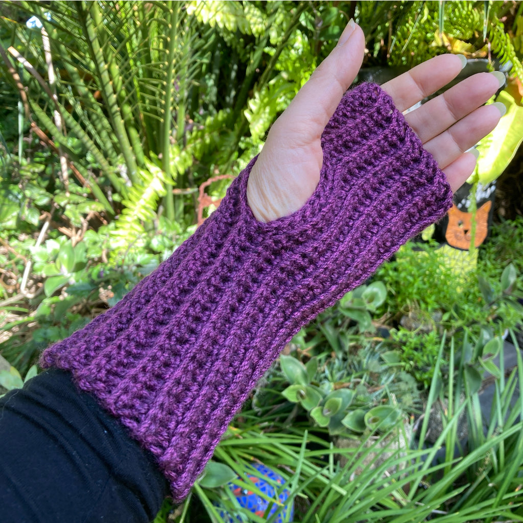 Fingerless Gloves - Mulberry