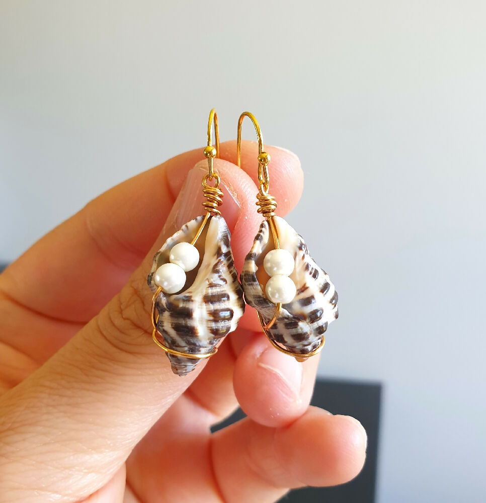 Seashell beaded earrings copy 4