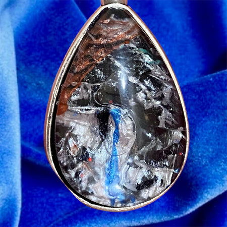 Waterfall pendant