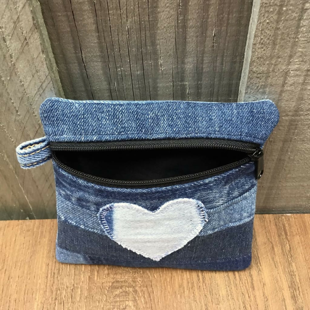 Upcycled-denim-purse-02e