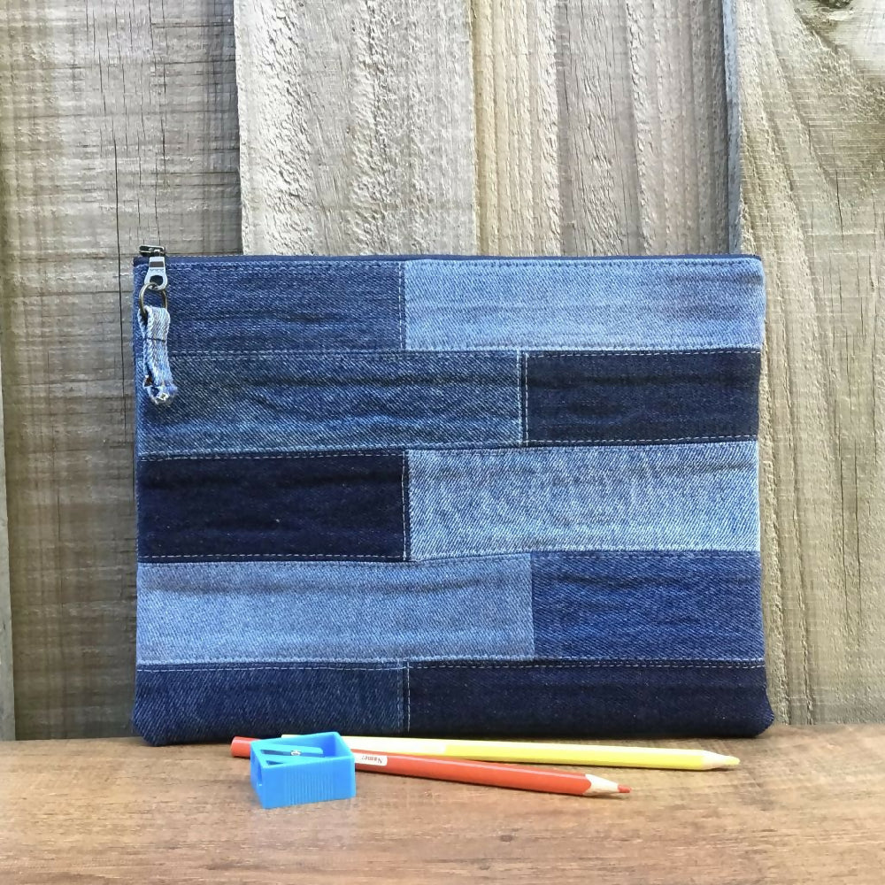 Upcycled_denim_pouch_12g