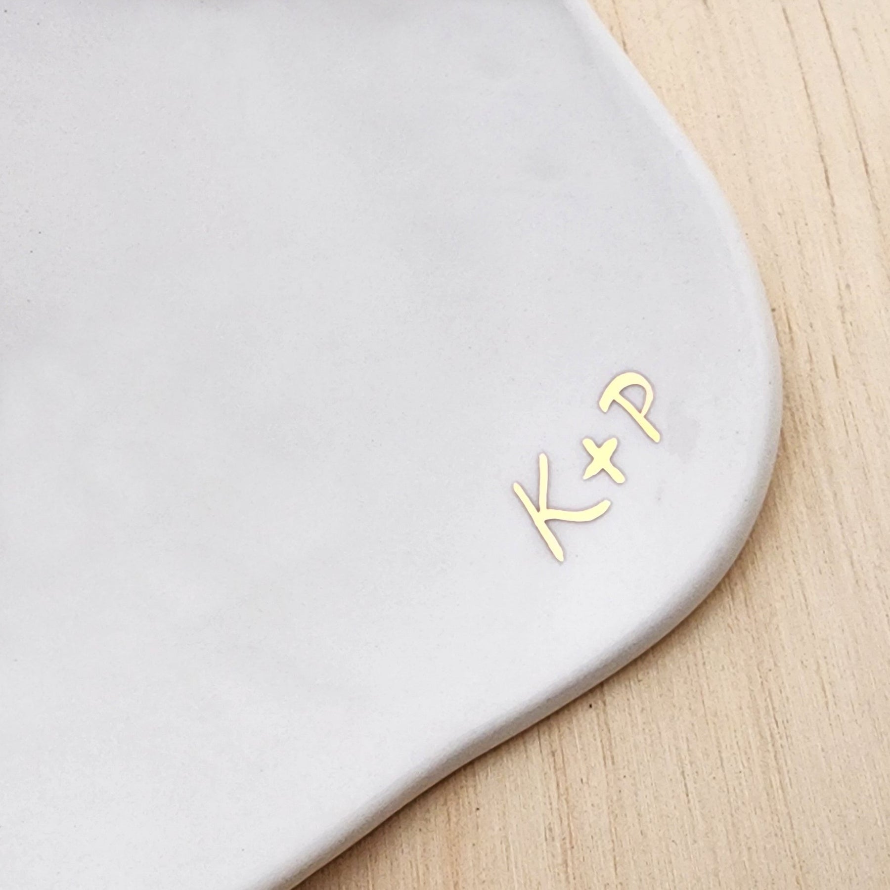 Personalised ceramic ring dish