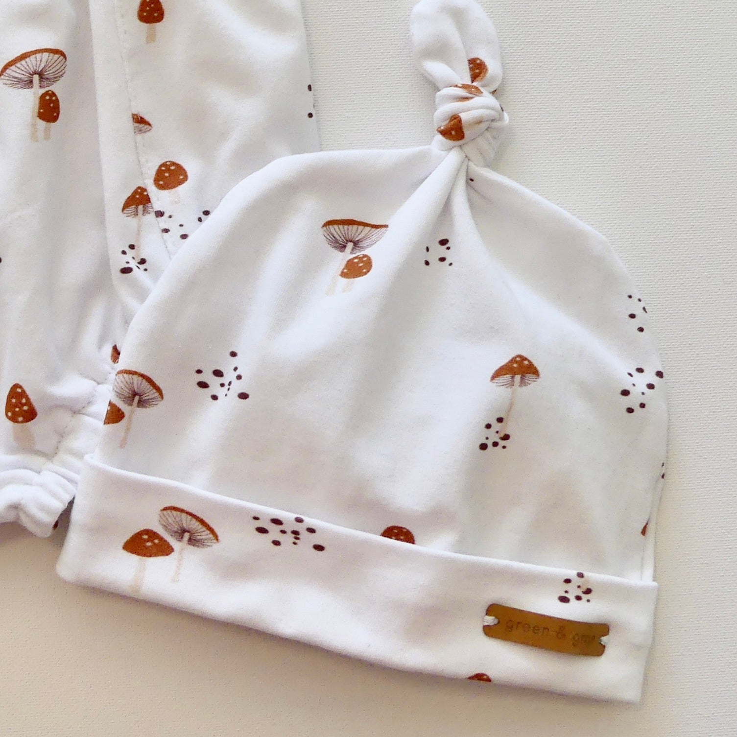 'BABY KNOT HATS'