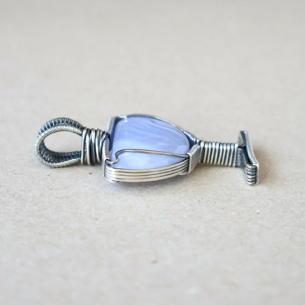 PJS05965_05_BlueLaceAgateChalicePendant_C