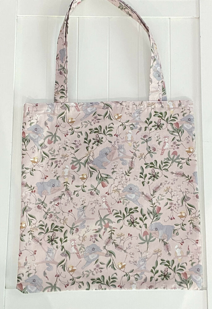Sleepy koala library/shopping bag