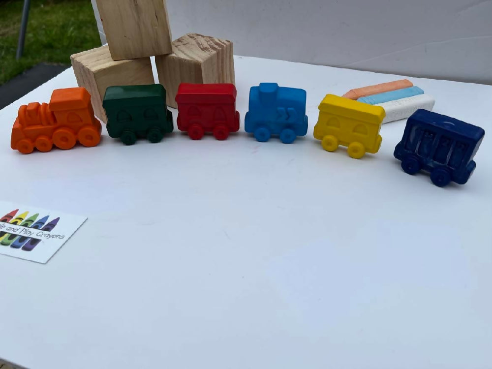 Large Chunkey 3D Train Crayon with Crayon Carriages