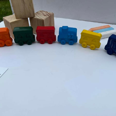 Large Chunkey 3D Train Crayon with Crayon Carriages