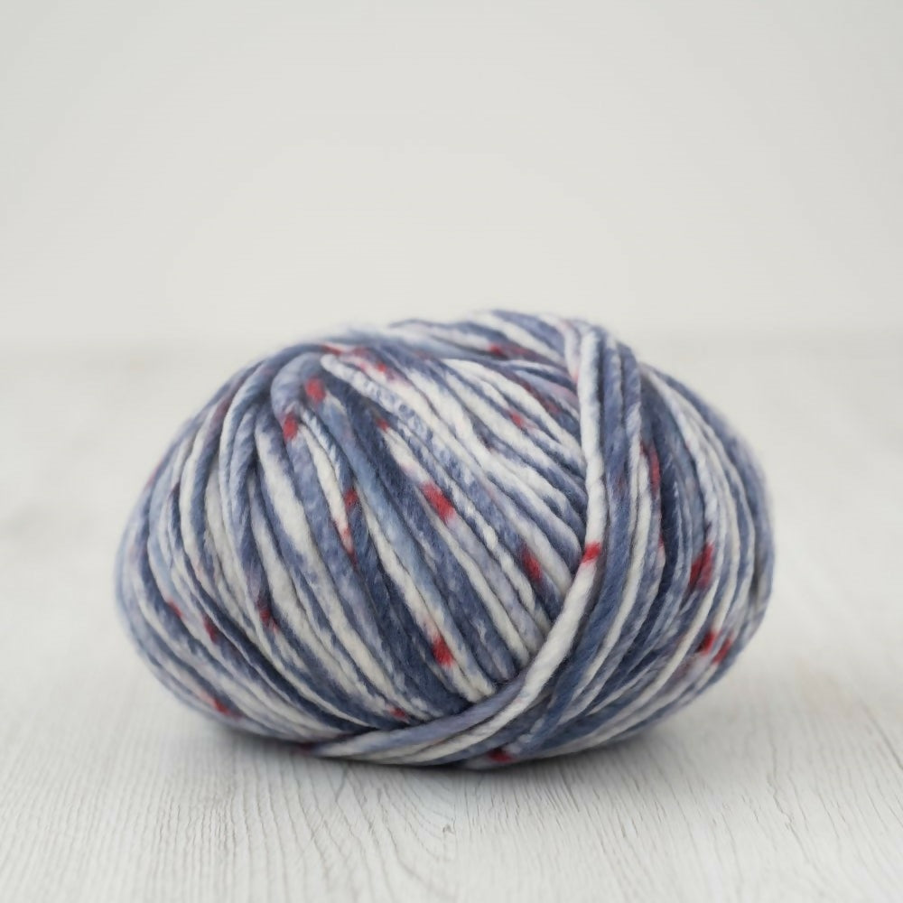 Shibori wool yarn