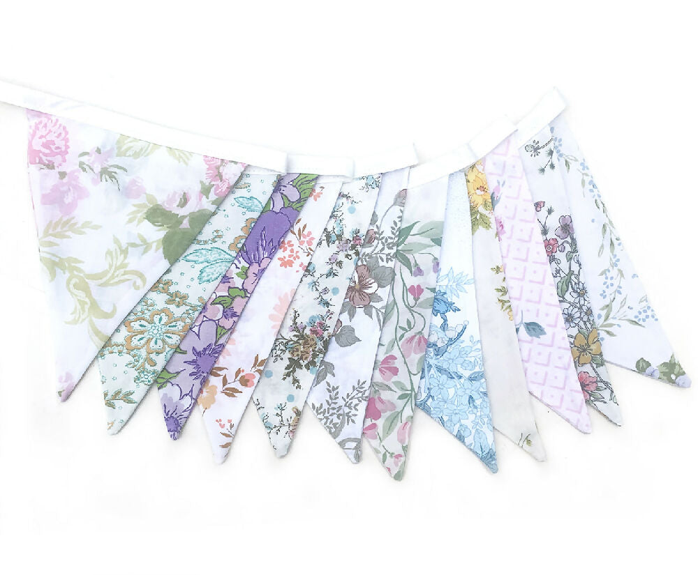 bunting light floral 2023 1a