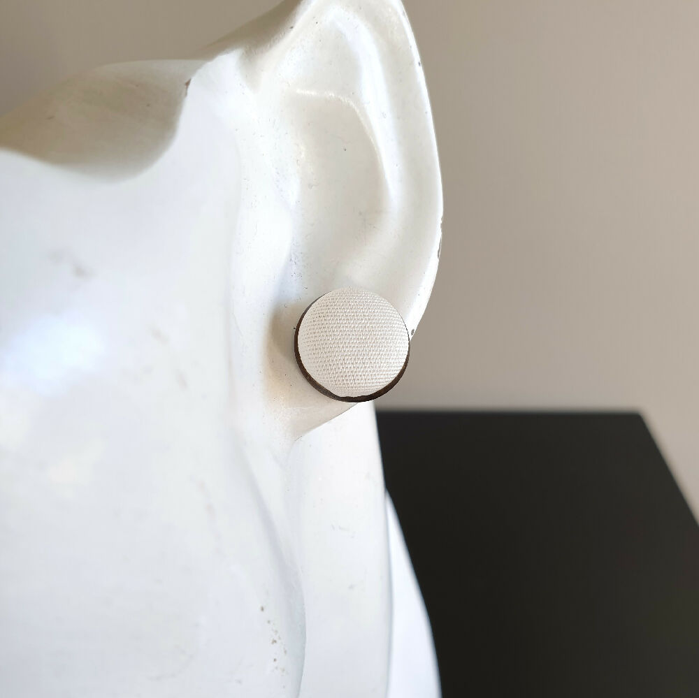 1.4cm Round White Kimono Fabric Cabochon stud earrings