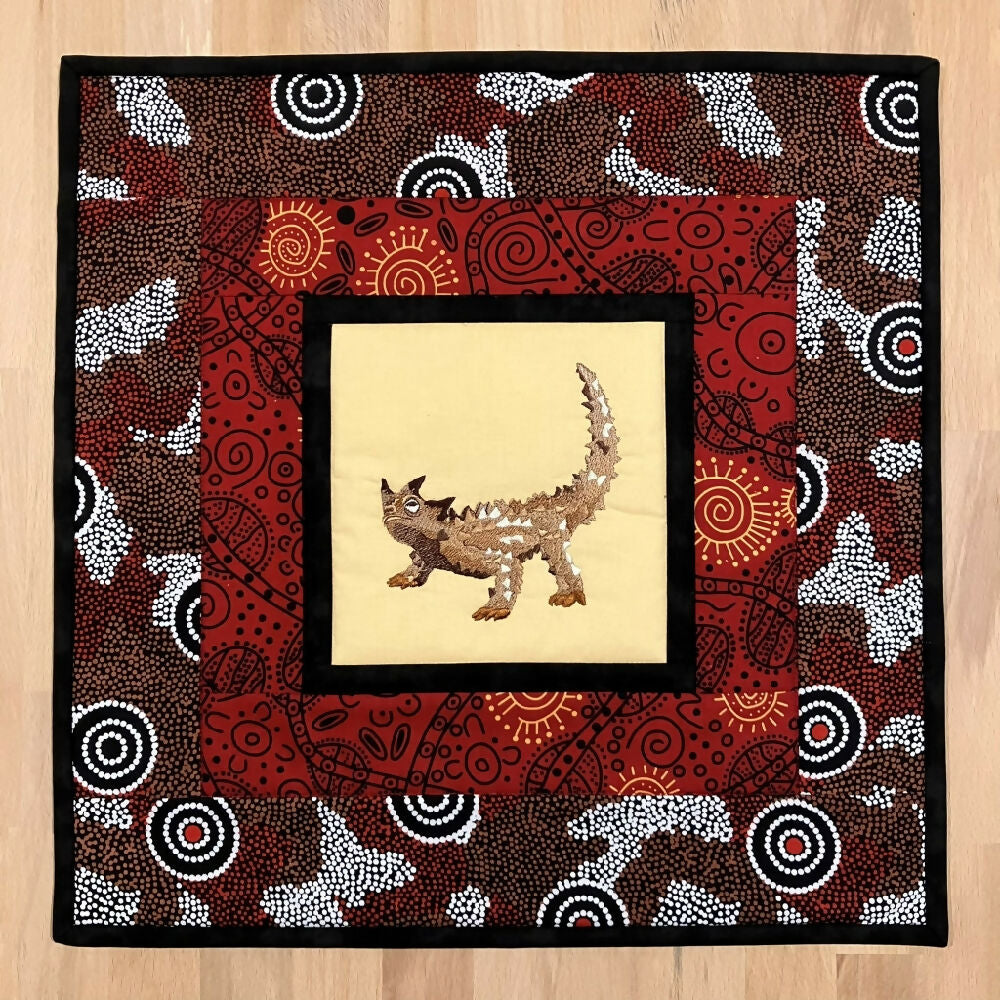 table-centre-handmade-Australia-thorny-devil