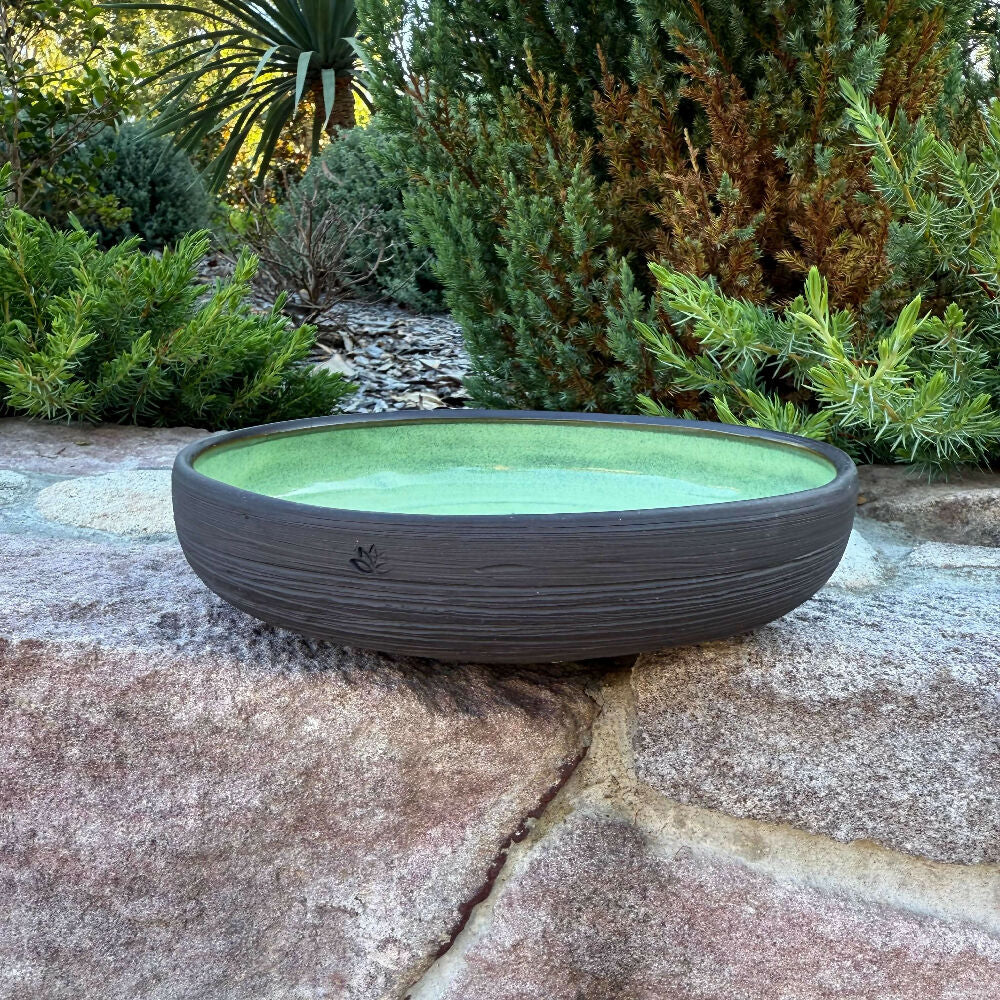 Australian-Ceramic-Pottery-Artist-Ana-Ceramica-Home-Decor-Kitchen-and-Dining-Servingware-Oval-Black-Clay-Shallow-Bowl-Pasta-Salad-Wheel-Thrown-Pottery