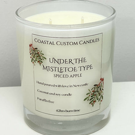 Spiced Apple (Under the mistletoe type) Candle