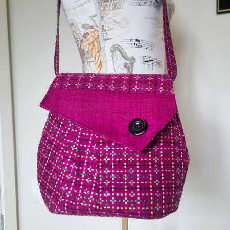 Upcycled vintage-style barrel handbag - magenta