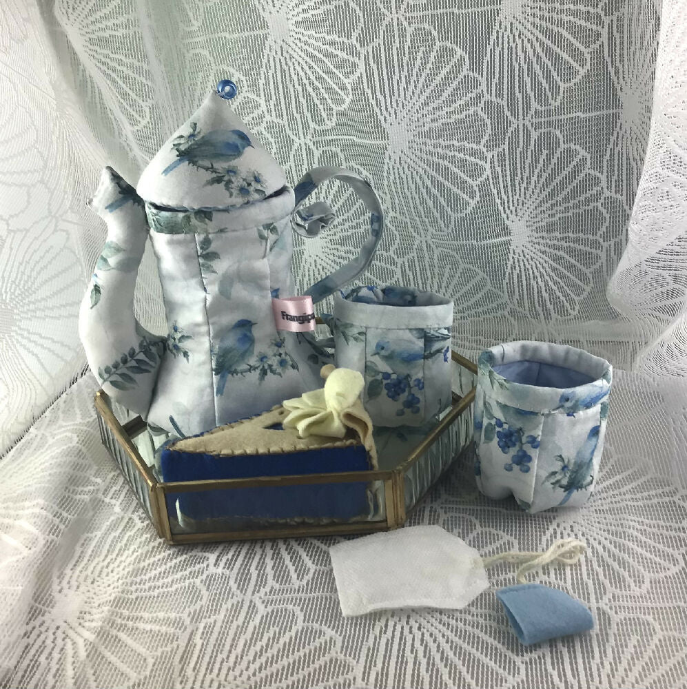 Tall Teapot set Blue Finch