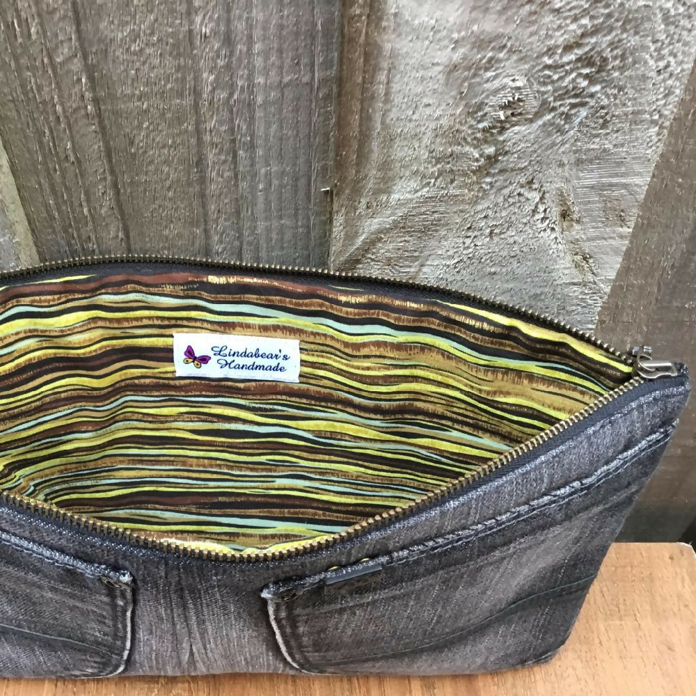 upcycled_denim_pouch_10m