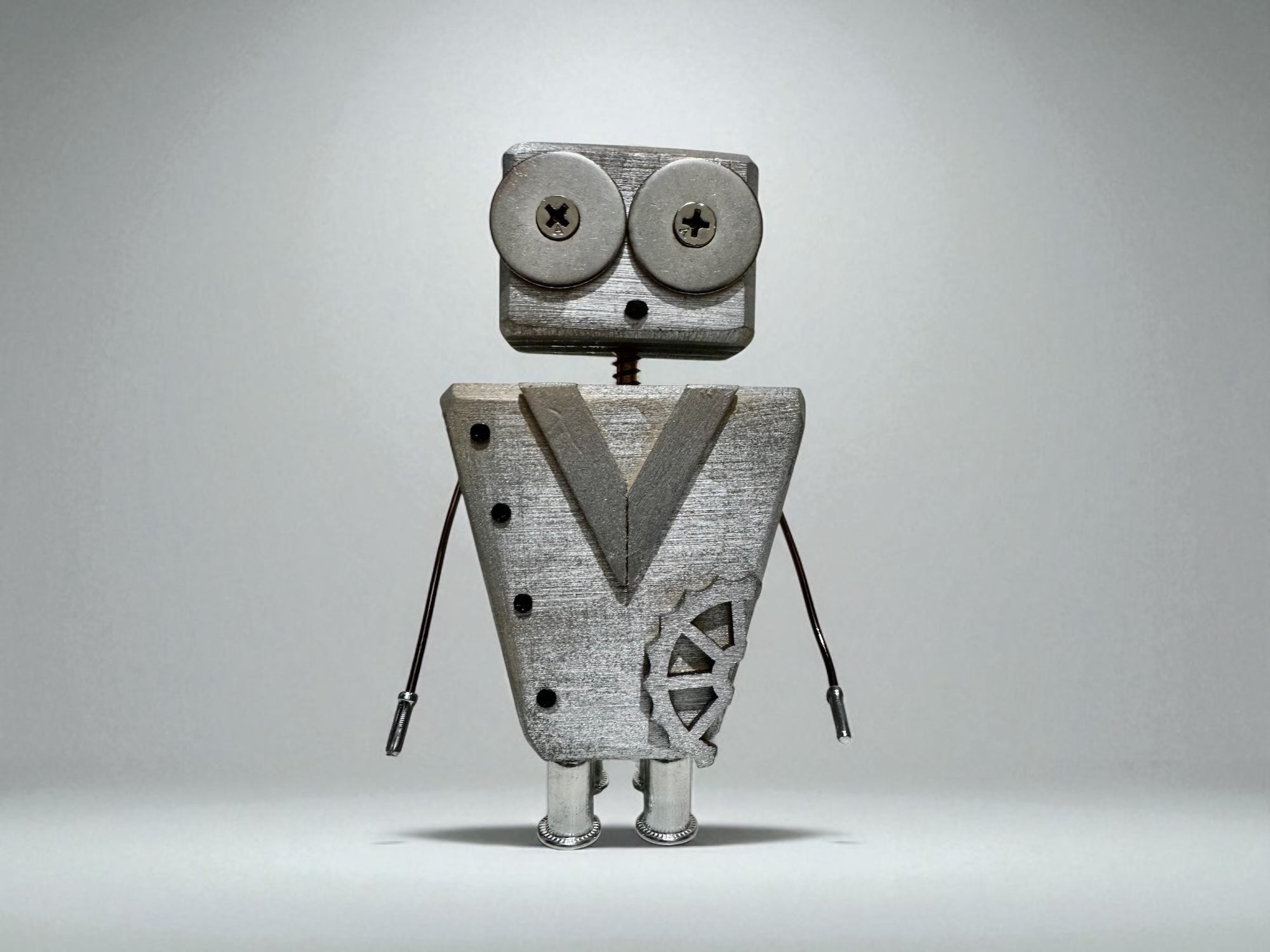 Rivet & Rose G-01 – Wooden Robot Couple (Customisable)