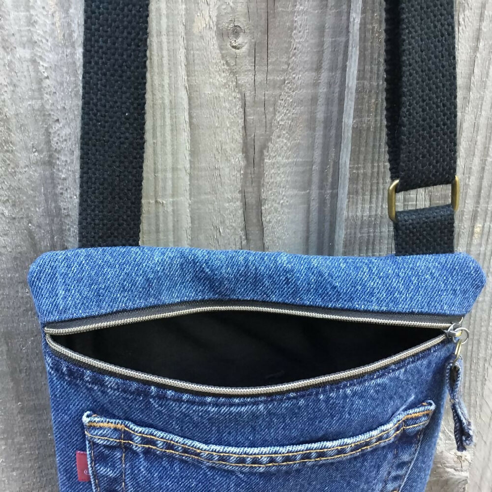 denim_crossbody_07e