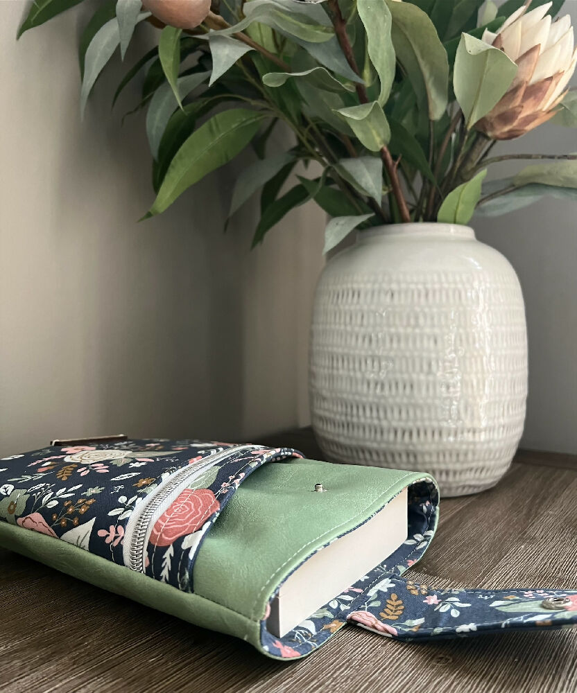 Padded Book / iPad Sleeve = Green Floral