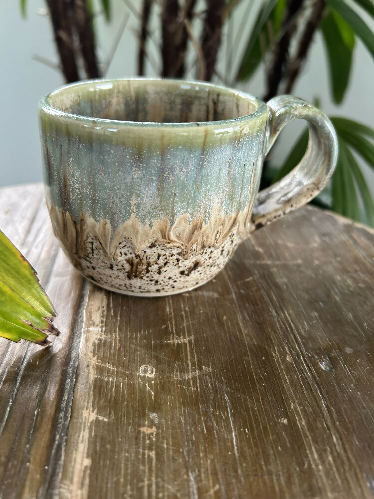 Pottery mug