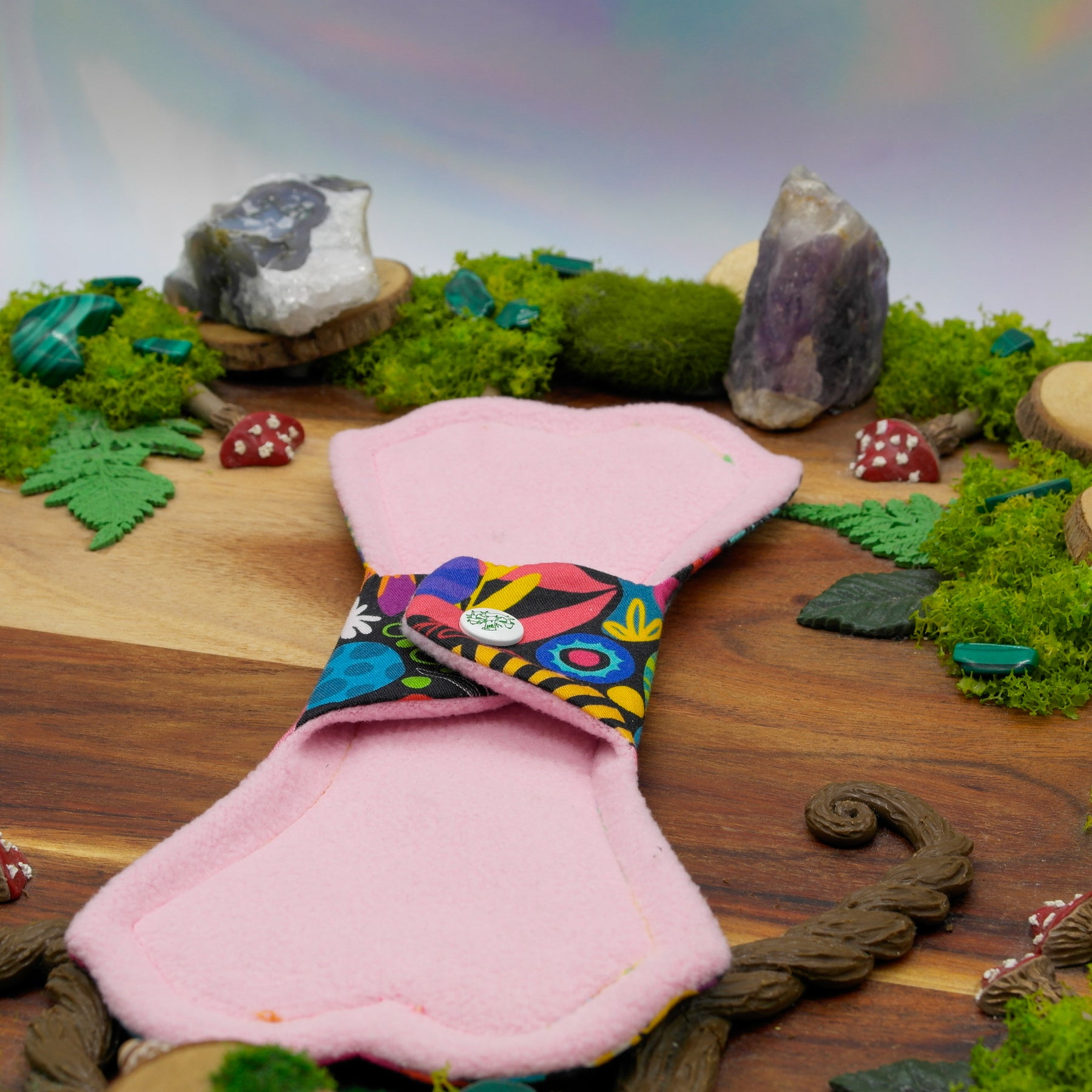 Eco-friendly reusable menstrual cloth pad 10" heavy (Lips of an Angel) - Don't Look