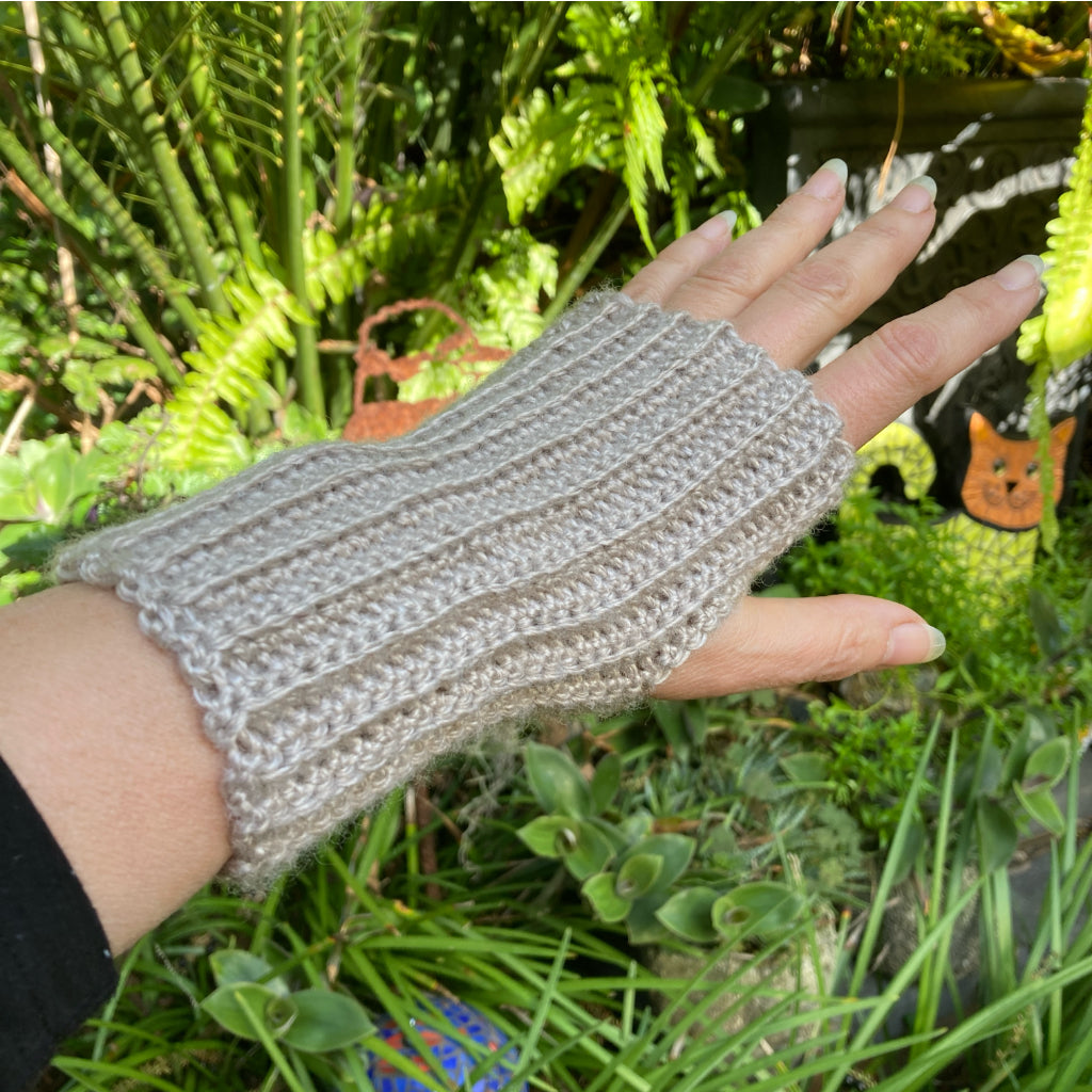 Fingerless Gloves - Sand/Beige