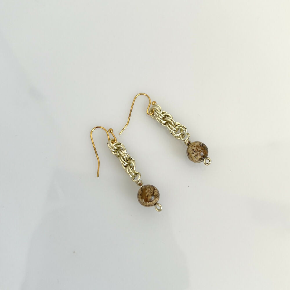Costus | Silver-plated spiral earrings with natural gemstones
